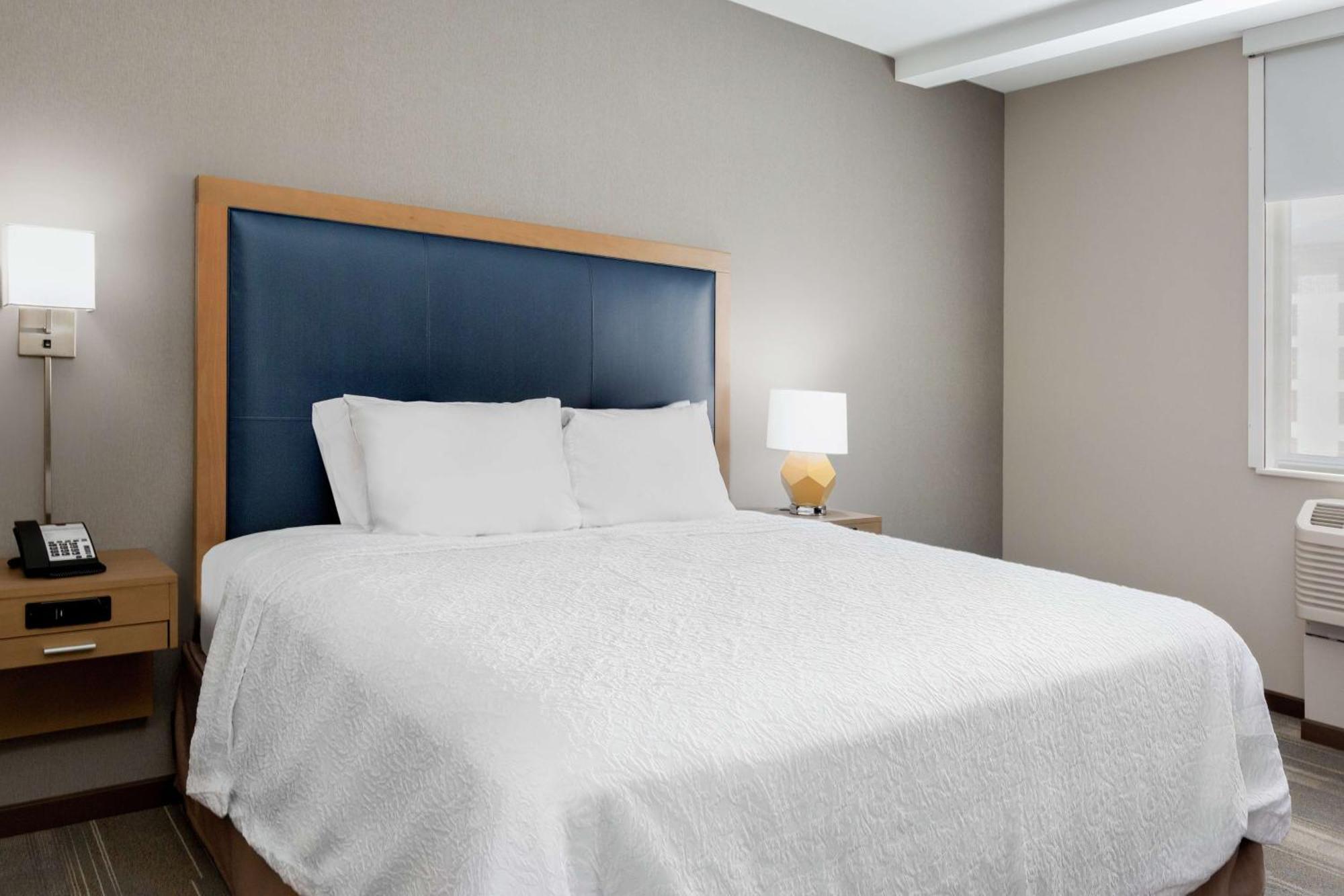 Hampton Inn & Suites San Diego Airport Liberty Station Kültér fotó