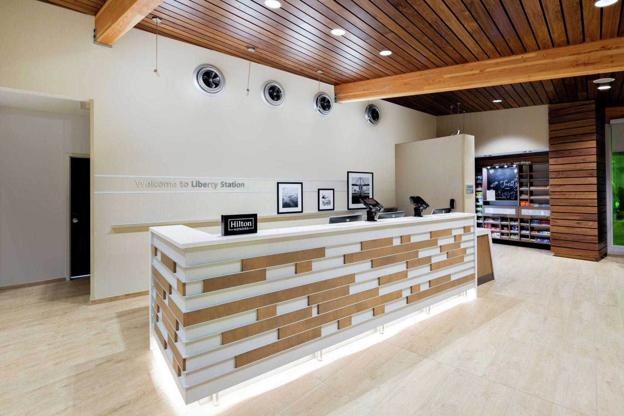 Hampton Inn & Suites San Diego Airport Liberty Station Kültér fotó